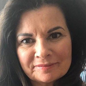 Meet your Posher, Caroline